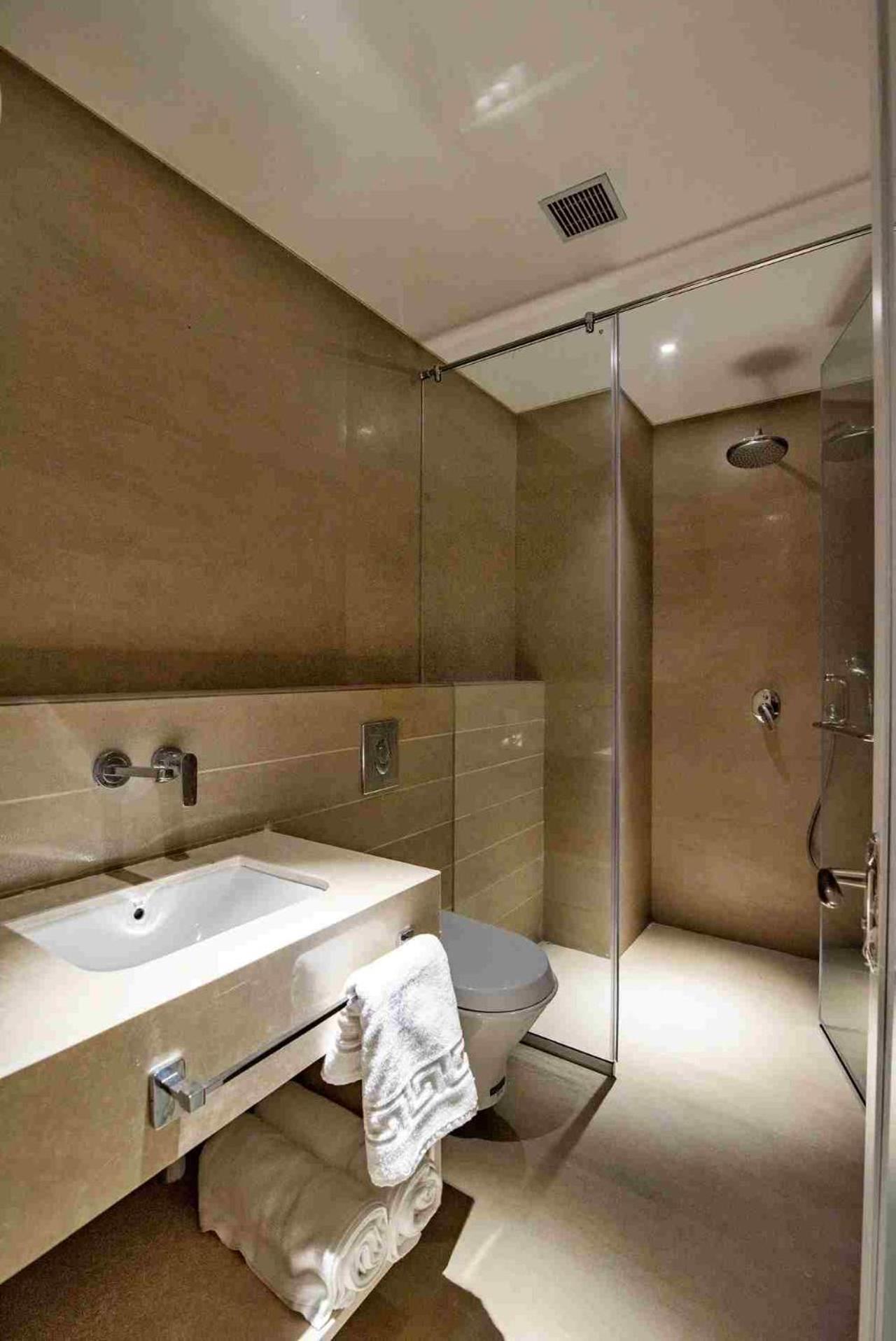 Enrise By Sayaji Nashik Hotell Exteriör bild